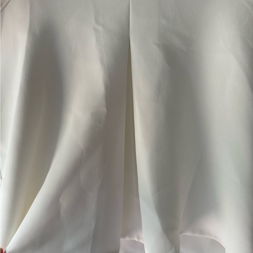 Vince Dolman V-Neck White Shirt Size Medium - Picture 7 of 13
